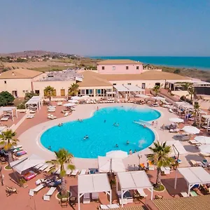 sikania-resort-spa-butera.sicilyhotelsitaly.net/
