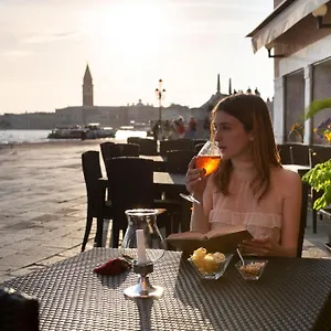 Hotel Bucintoro, Venice