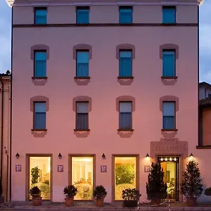 Della Porta 4*, SantʼArcangelo di Romagna Olaszország