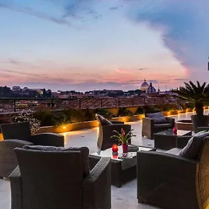 Navona Queen Rooftop 2* Рим