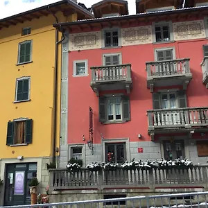 https://locanda-dei-cantu.it-lombardy.com
